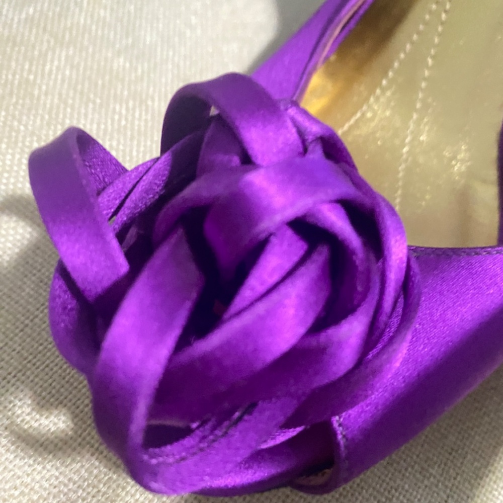 Heels - Picture 5 of 9